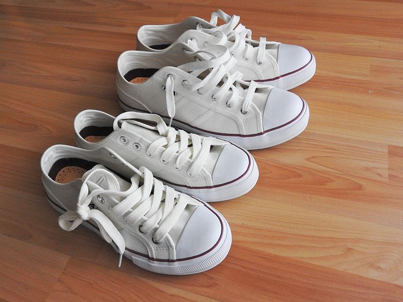 Tenis Urbanos con Banda